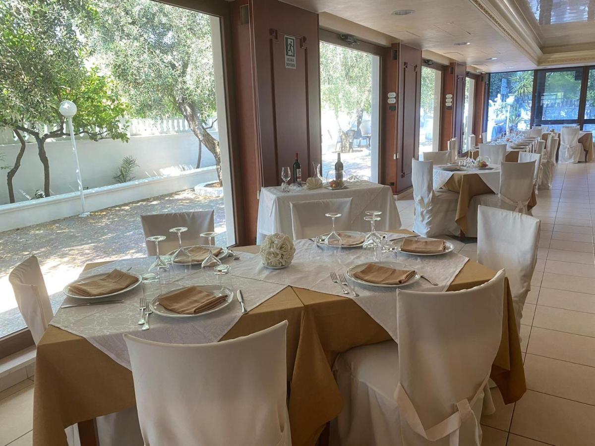 Hotel Il Melograno ماتيناتا المظهر الخارجي الصورة