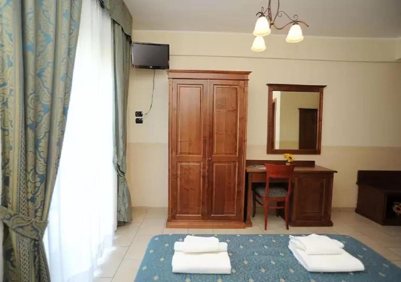Hotel Il Melograno ماتيناتا المظهر الخارجي الصورة